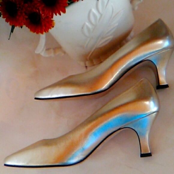 NEW Pancaldi Heels in Gold Leather - Picture 4 of 10